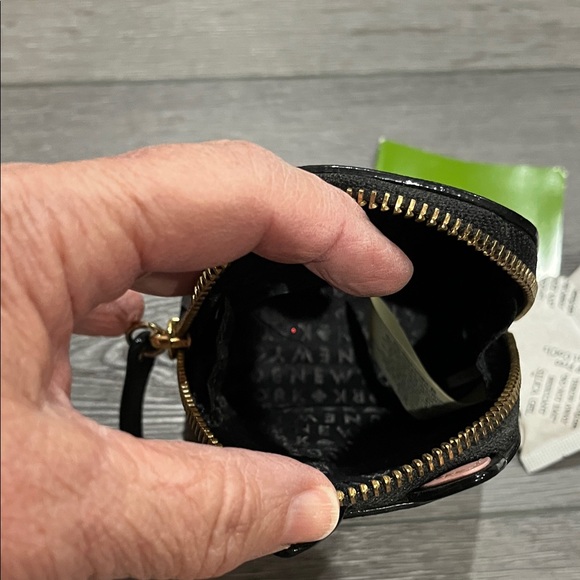 kate spade NWOT black cat-shaped mini coin purse with gold accents - Picture 7 of 10
